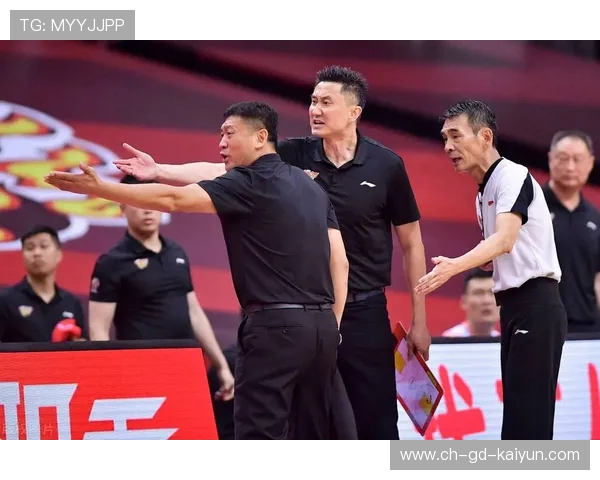 CBA裁判队伍迎来新面孔，备战新赛季，cba裁判集锦