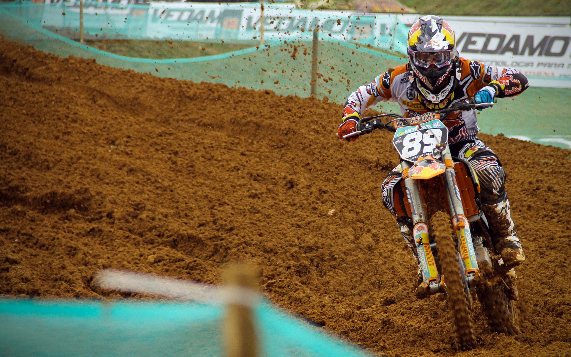 “马科斯·梅特罗：阿根廷美洲狮队的全能防守者，未来成就更加辉煌”